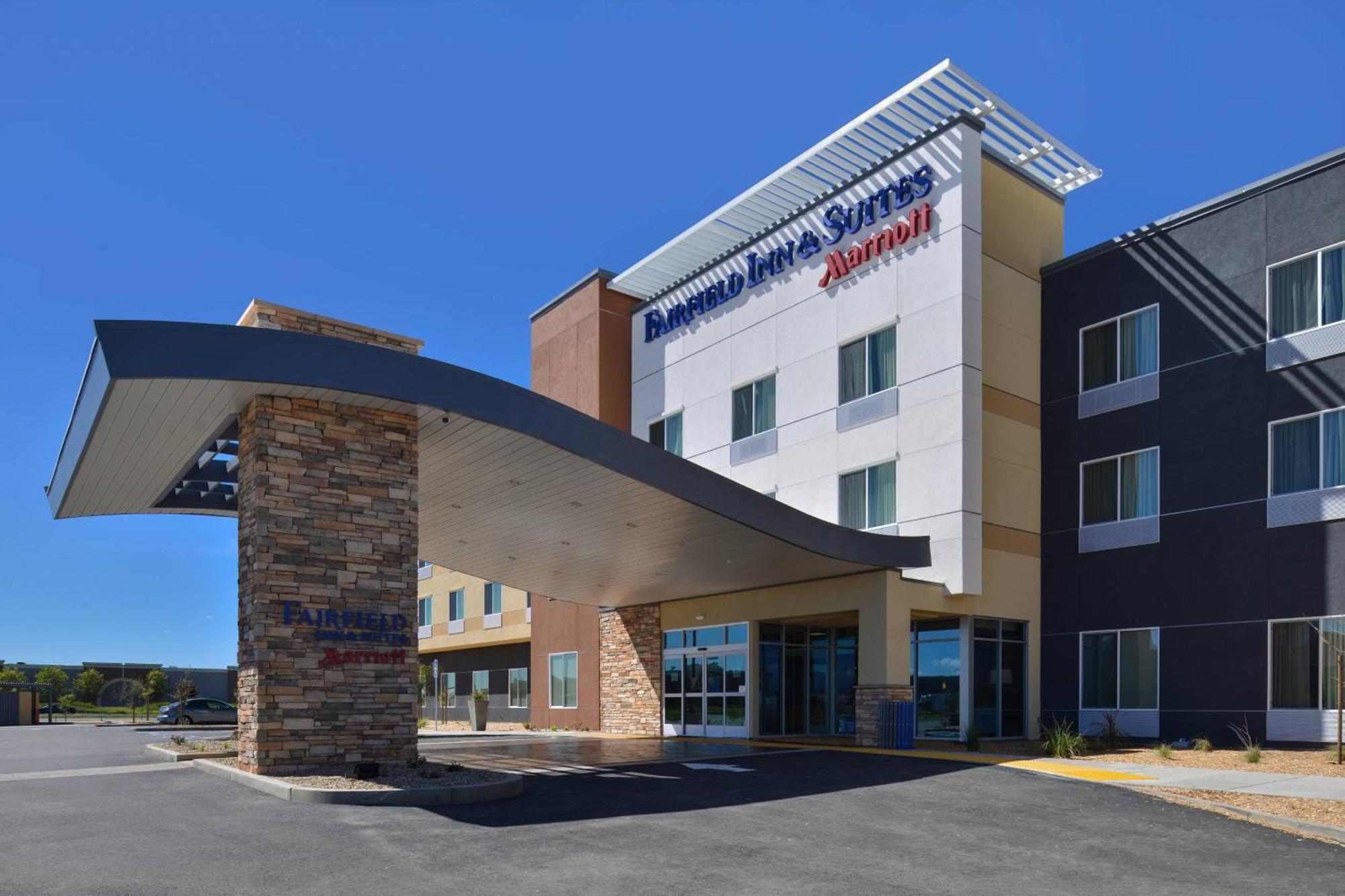Fairfield Inn & Suites By Marriott Sacramento Airport Woodland Buitenkant foto