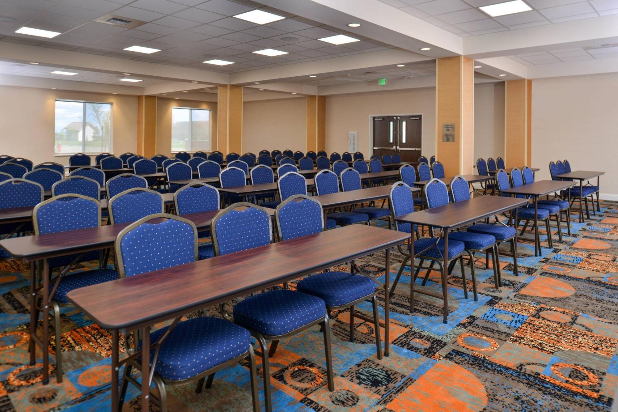 Fairfield Inn & Suites By Marriott Sacramento Airport Woodland Buitenkant foto