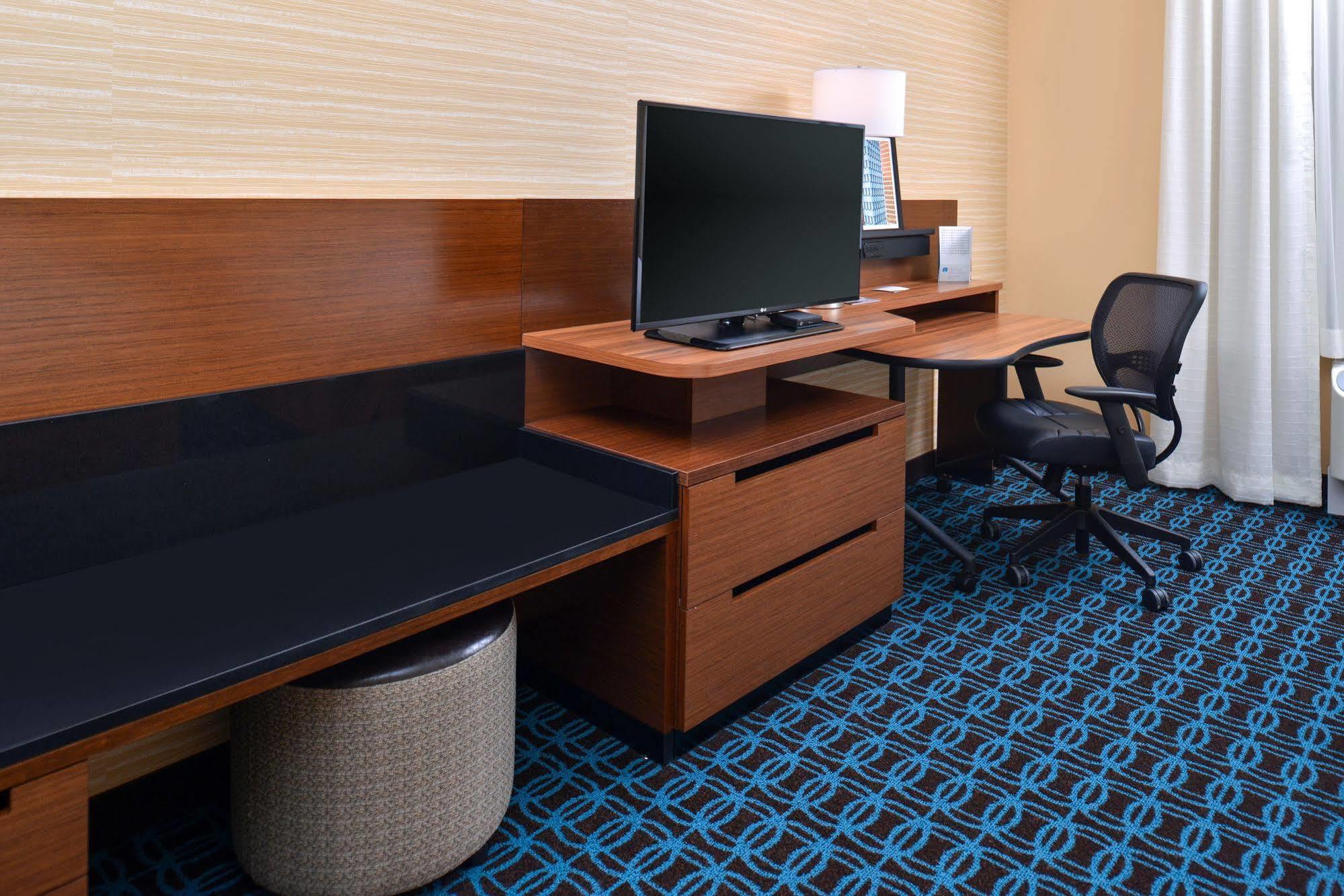 Fairfield Inn & Suites By Marriott Sacramento Airport Woodland Buitenkant foto
